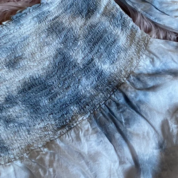 AMERICAN EAGLE TIE-DYE BISHOP SLEEVED PEPLUM TOP - Picture 5 of 7